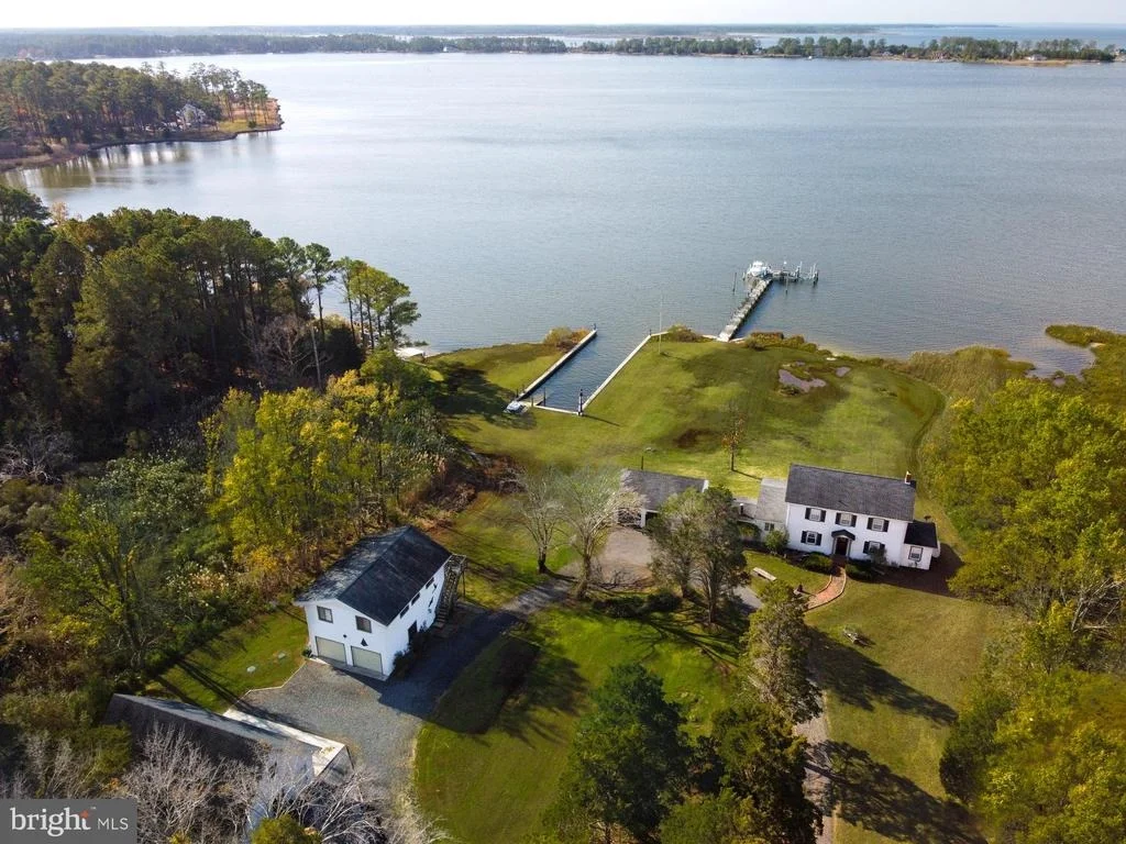 Photo of 1308 TOWN POINT ROAD