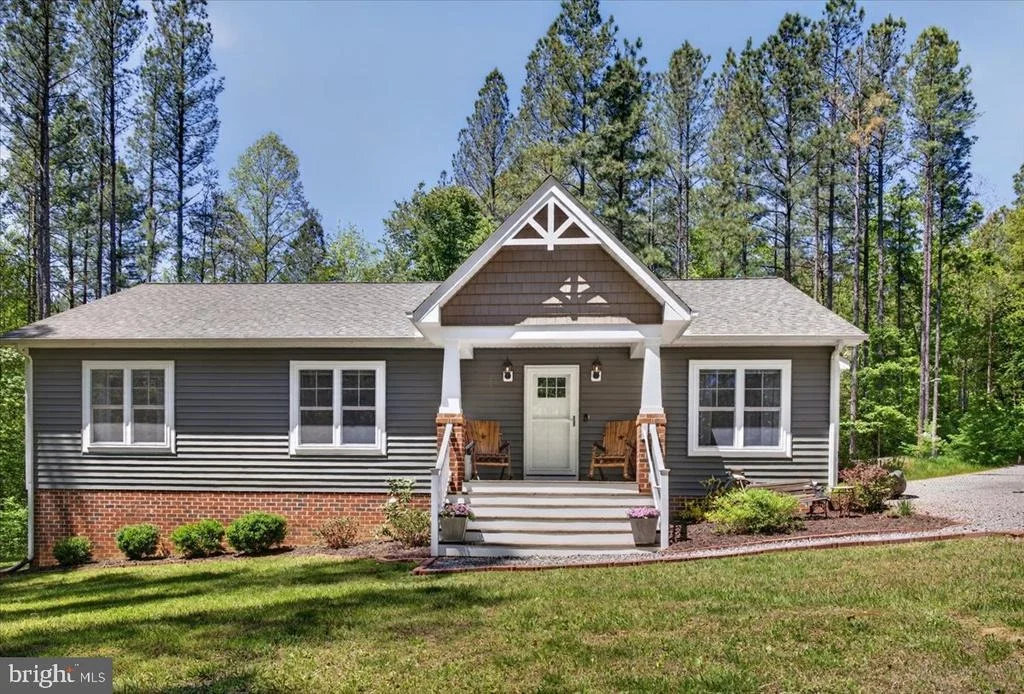 Photo of 844 MANCHESTER ROAD