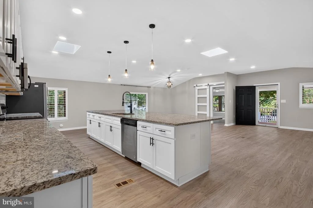 Photo of 111 GEORGES LANE