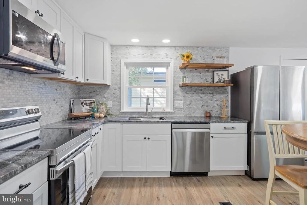 Photo of 31660 JANICE ROAD