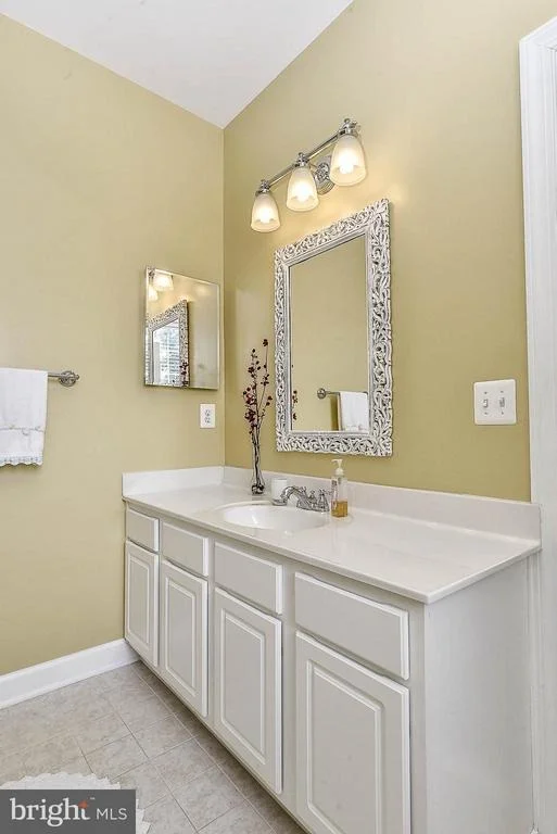 Photo of 23049 MINERVA DRIVE