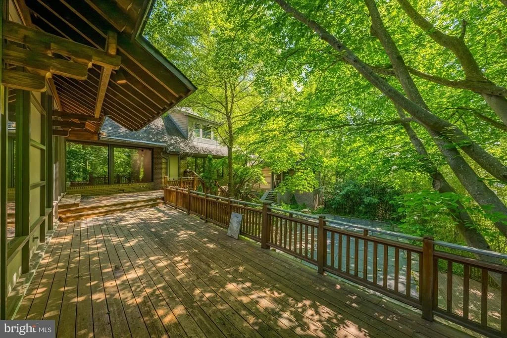 Photo of 7575 POTOMAC FALL ROAD