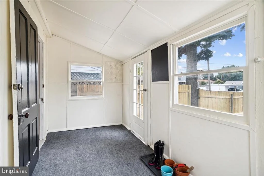 Photo of 218 5TH STREET W