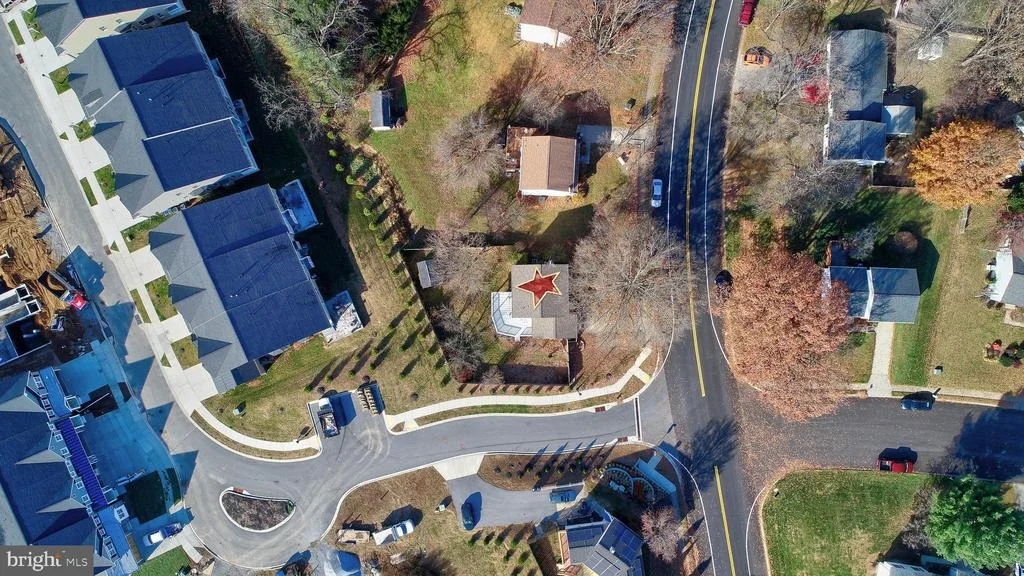 Photo of 7010 MACBETH WAY