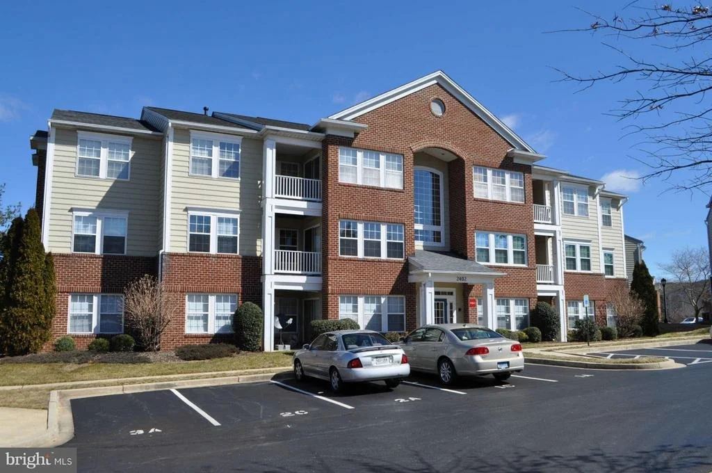 Photo of Unit 1C at 2402 ELLSWORTH WAY