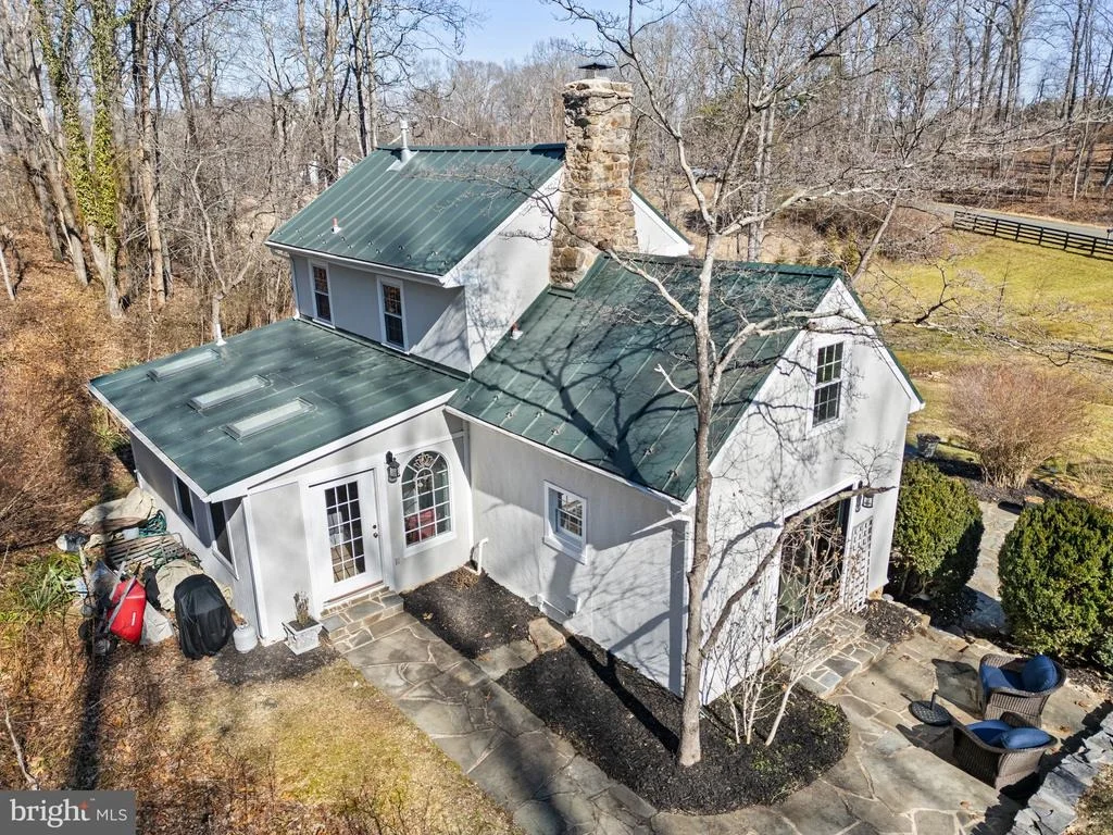 Photo of 3396 COBBLER MOUNTAIN ROAD