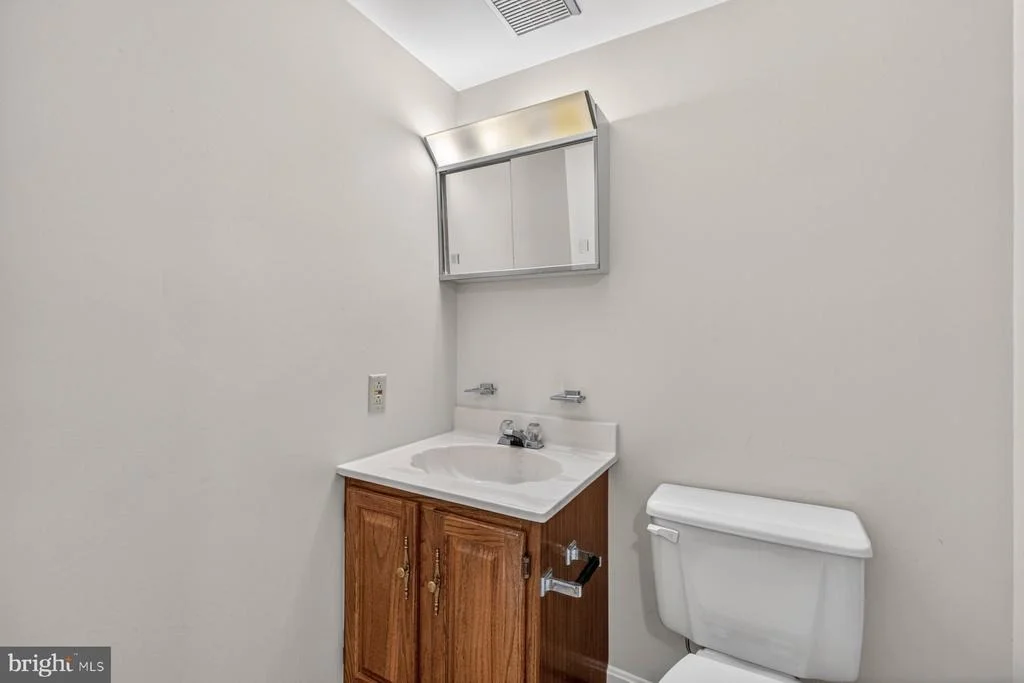 Photo of 15001 NOTLEY ROAD