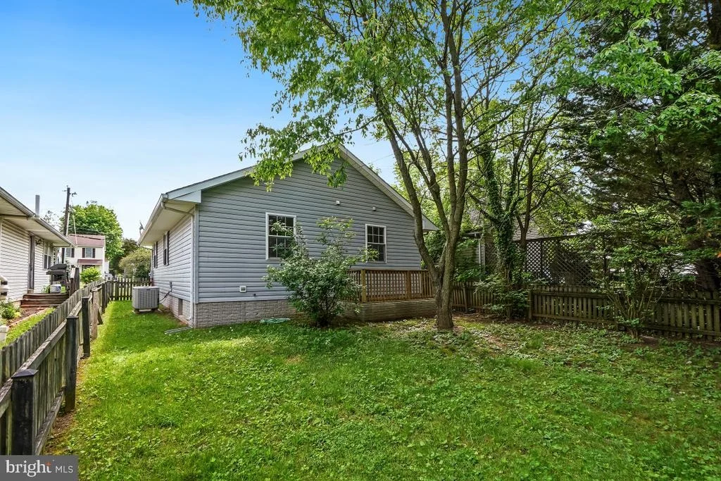 Photo of 209 4TH AVENUE