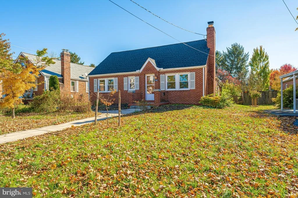 Photo of 406 LEE PLACE