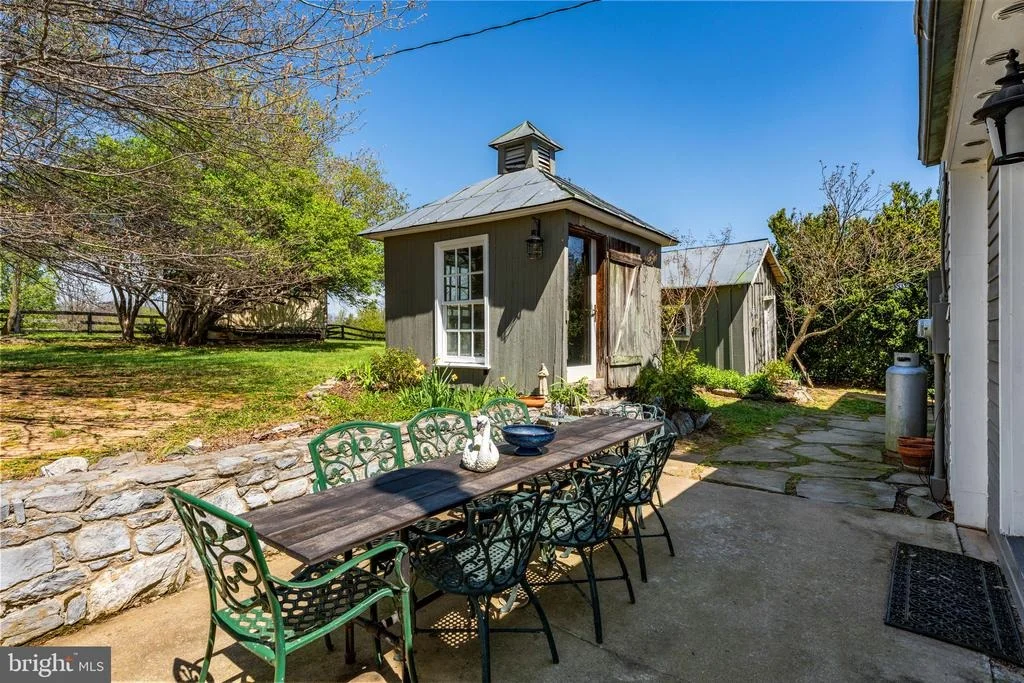 Photo of 871 OLD CHAPEL ROAD