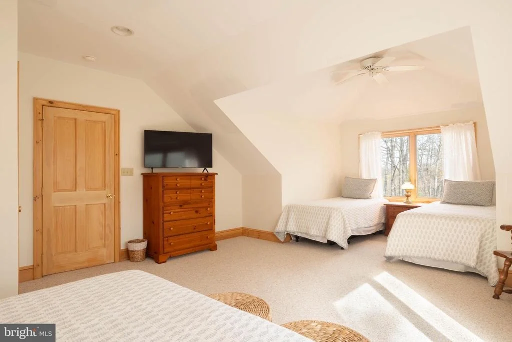 Photo of 128 BRIDGEVIEW LANE