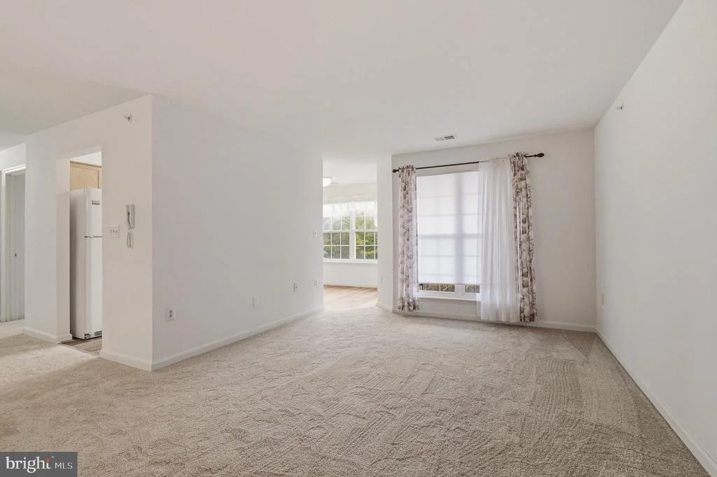 Photo of Unit 3D at 3860 NORMANDY DRIVE