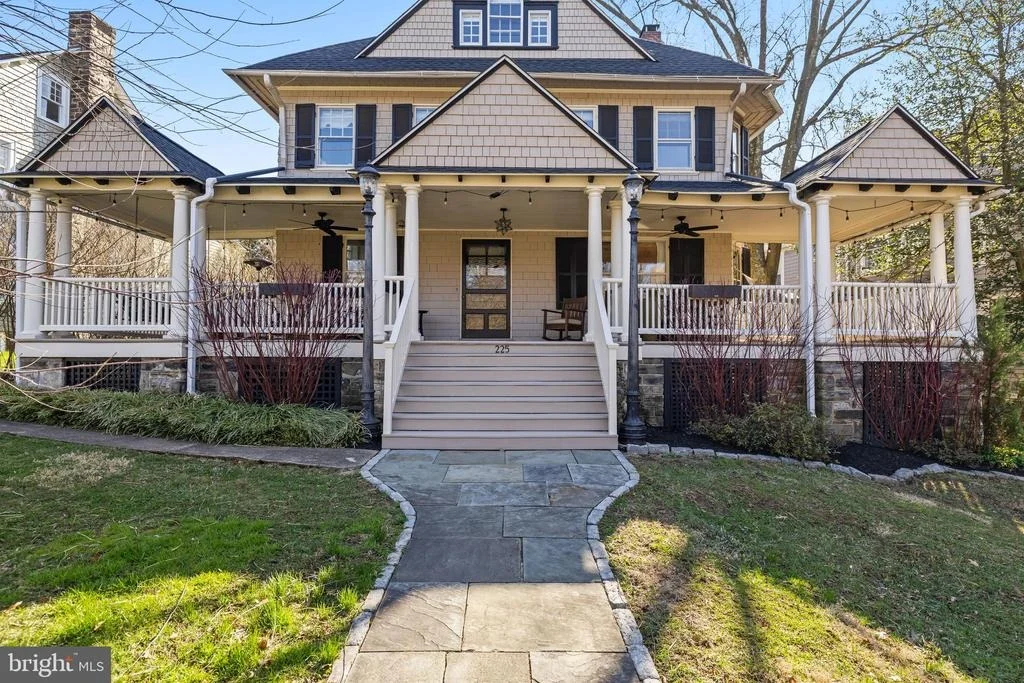 Photo of 225 HAWTHORNE ROAD