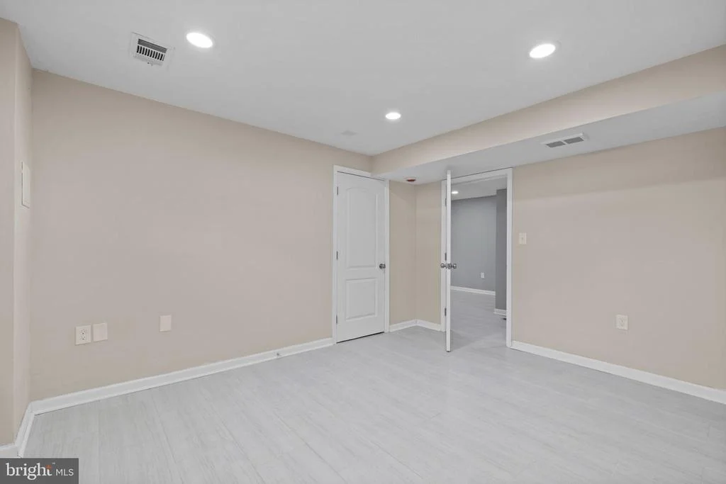 Photo of 3024 TARPON ROAD