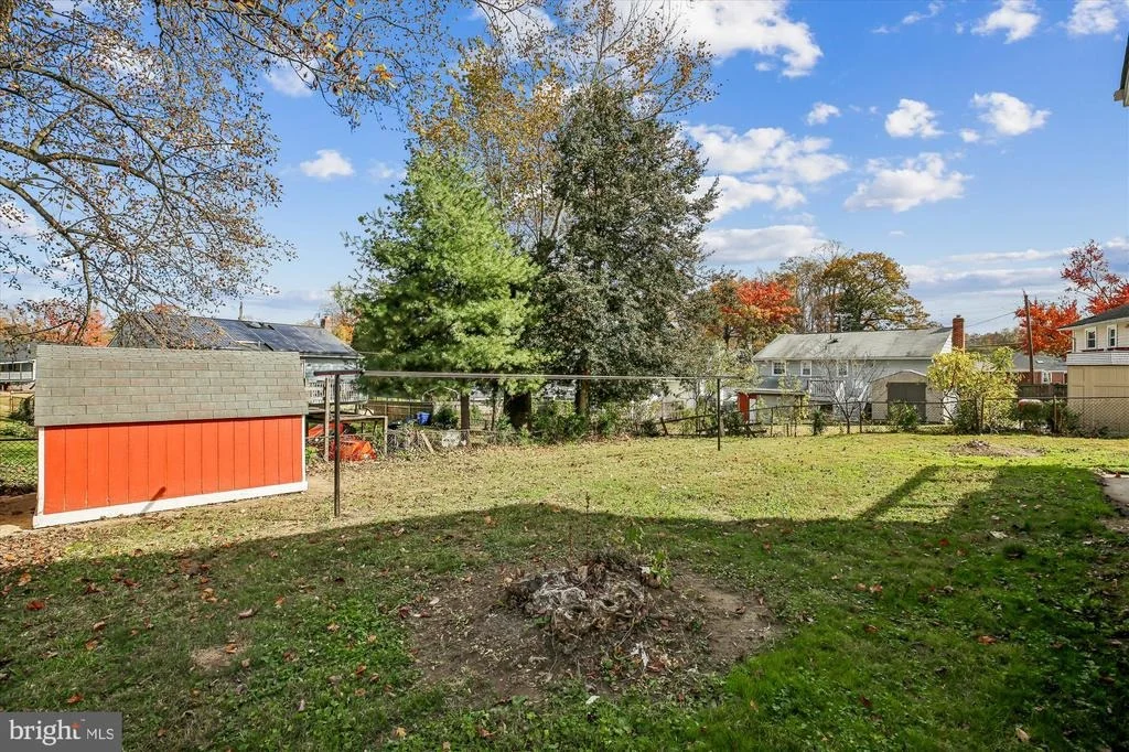 Photo of 11603 VEIRS MILL ROAD
