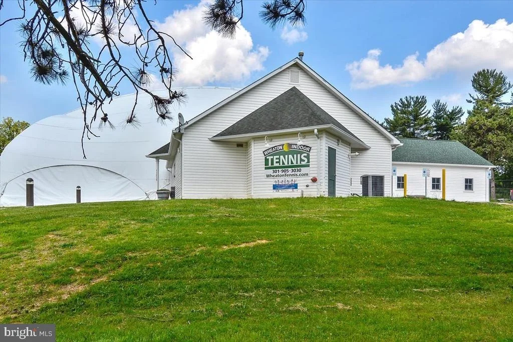 Photo of 1105 LAMBERTON DRIVE