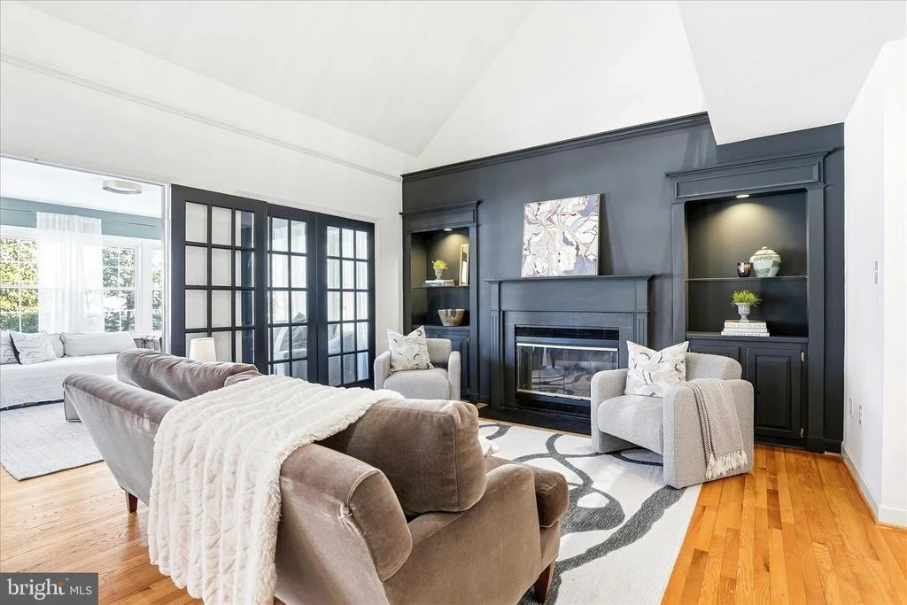 Photo of 2379 BEAR DEN ROAD