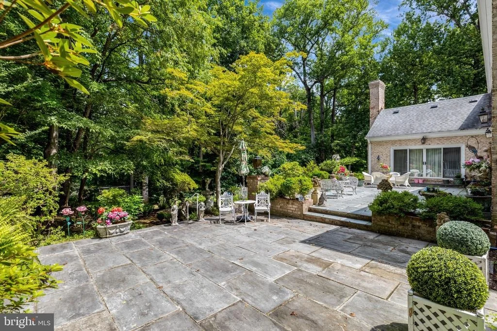 Photo of 9185 OLD DOMINION DRIVE