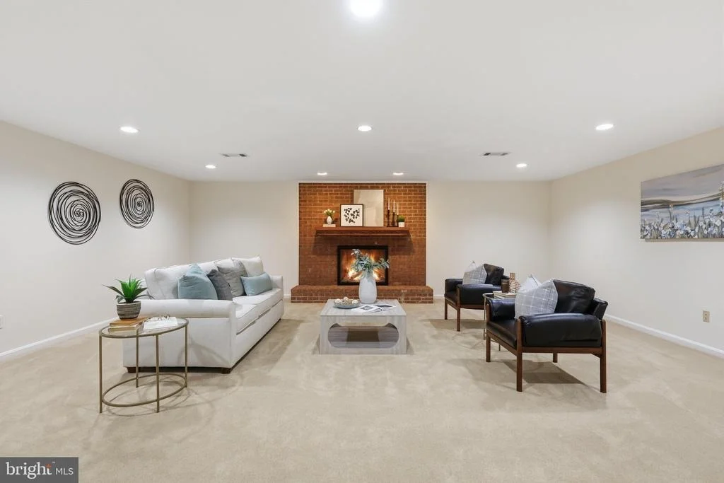 Photo of 10811 MIDSUMMER DRIVE