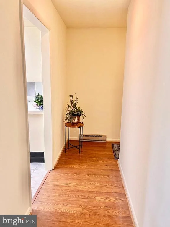 Photo of Unit 732B at 3398 GLENEAGLES DRIVE