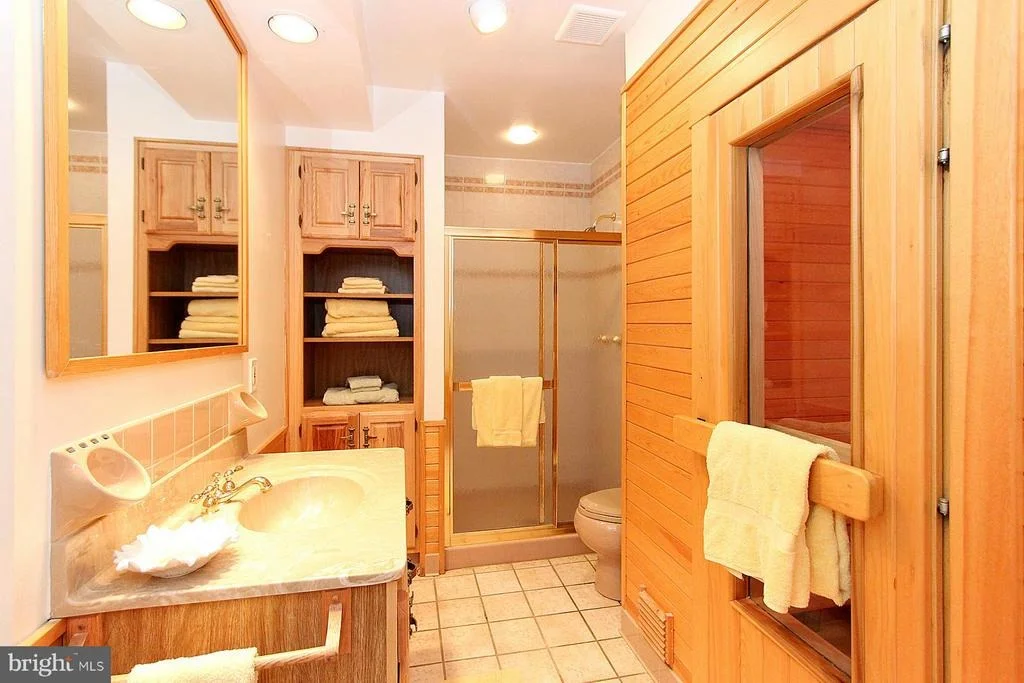 Photo of 6950 DUNCRAIG COURT