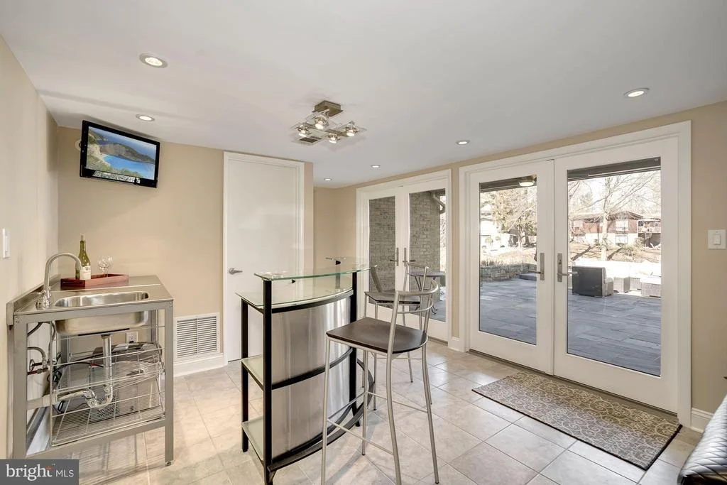 Photo of 3010 CUNNINGHAM DRIVE