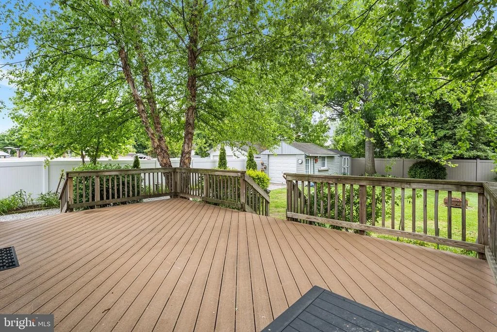 Photo of 211 EDGEWOOD AVENUE