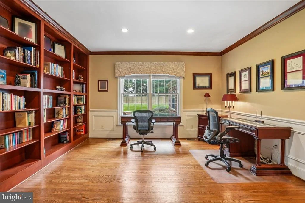 Photo of 899 LINGANORE DRIVE