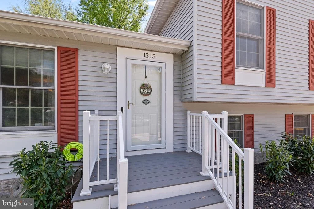 Photo of 1315 SOMERSET ROAD