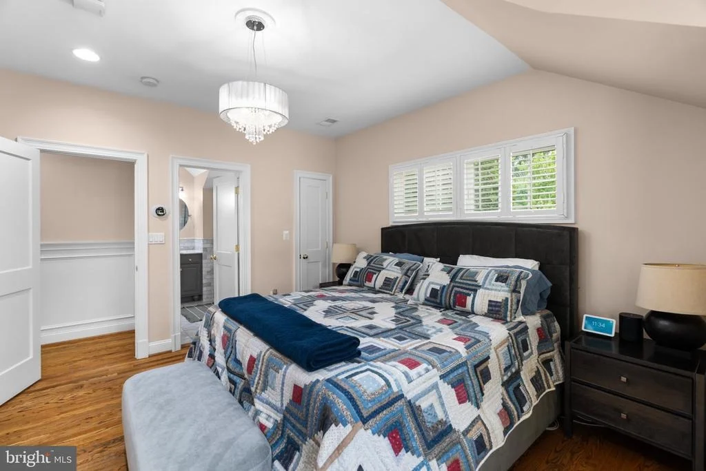 Photo of 1000 W BRADDOCK ROAD