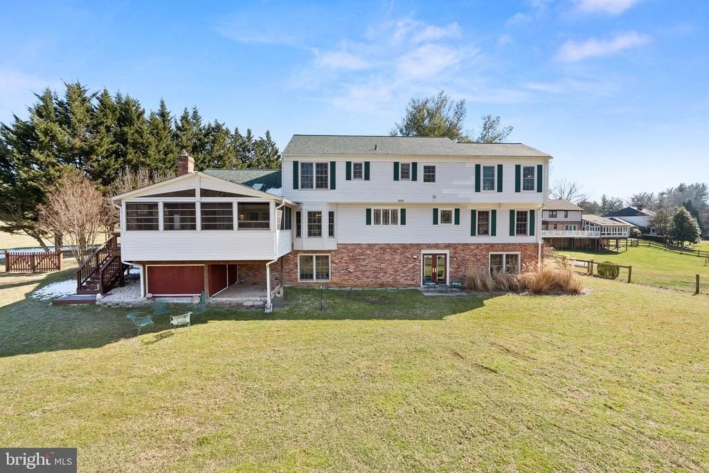 Photo of 16250 WHITEHAVEN ROAD