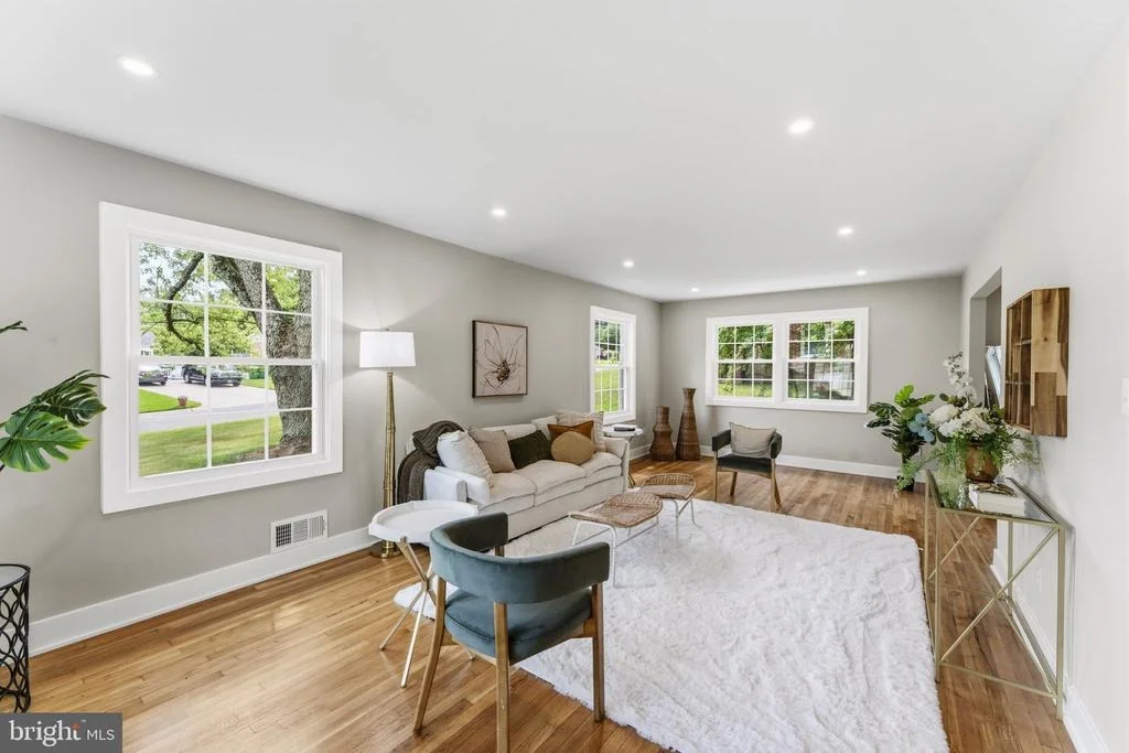 Photo of 2610 SILVERDALE DRIVE