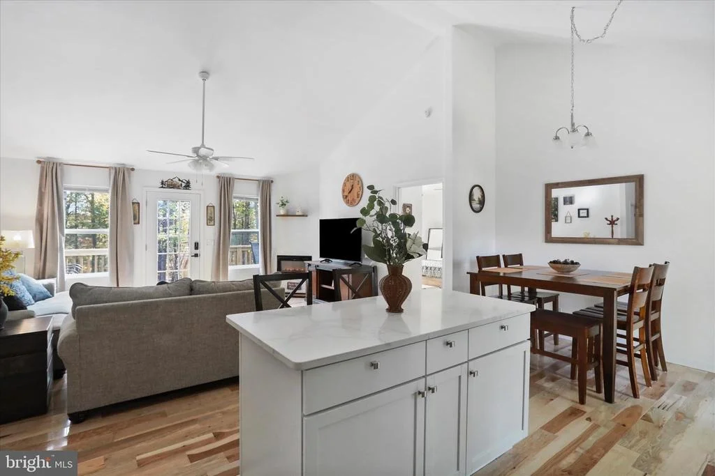 Photo of 598 CRAB APPLE ROAD