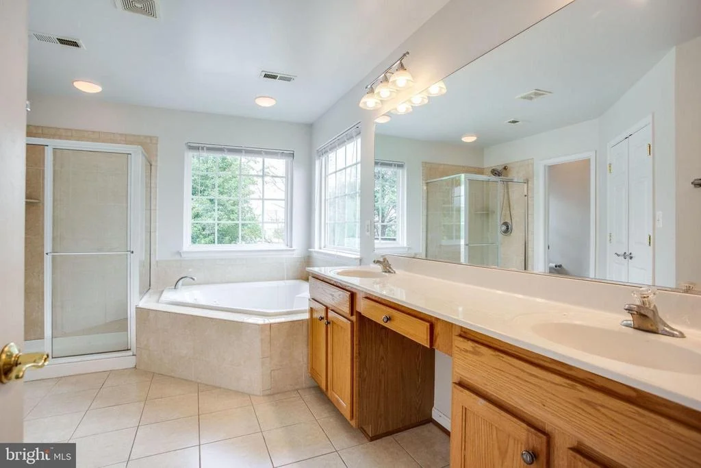 Photo of 9209 RAINBOW FALLS DRIVE