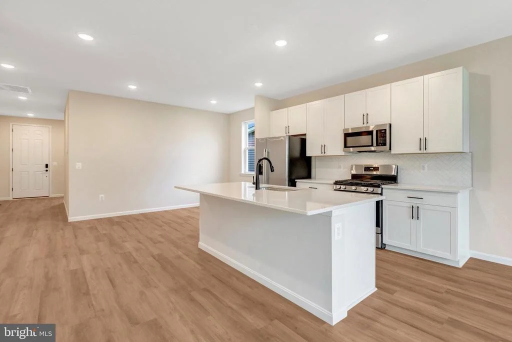 Photo of 104 MIDSUMMER
