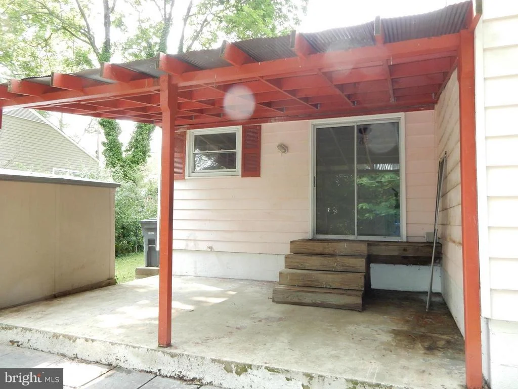 Photo of 1131 PARRISH DRIVE