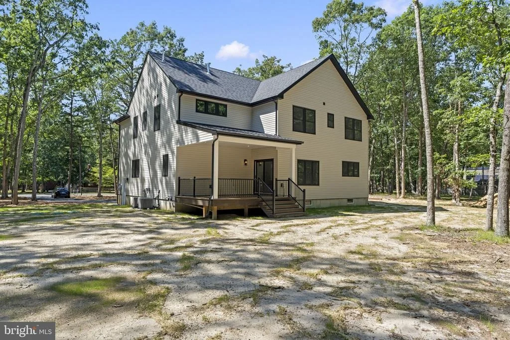 Photo of 3 STEVENS LANE