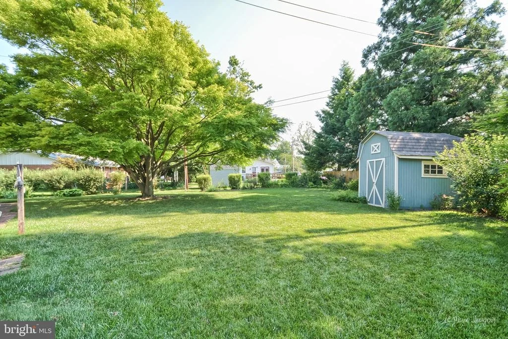 Photo of 202 MEADOWDALE LANE