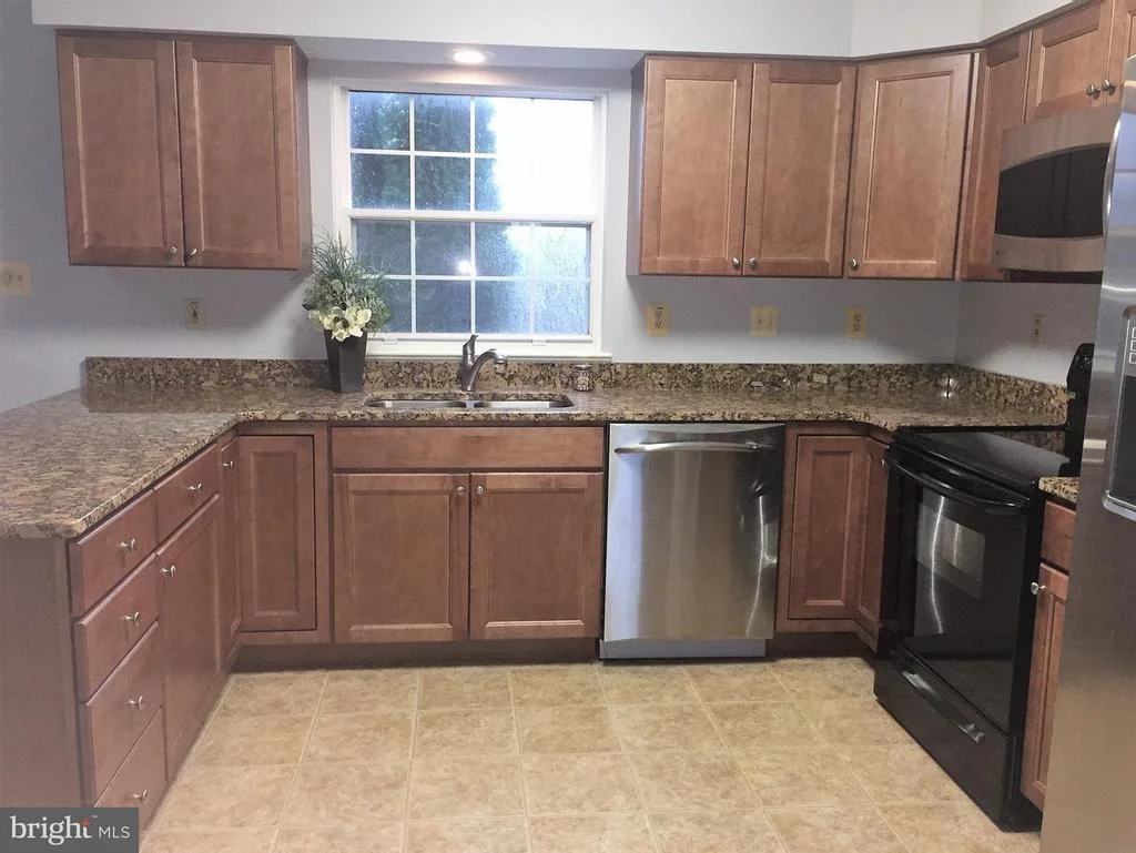 Photo of 102 IVY HILL DRIVE