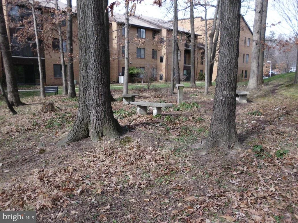 Photo of Unit 862D at 15301 PINE ORCHARD DRIVE