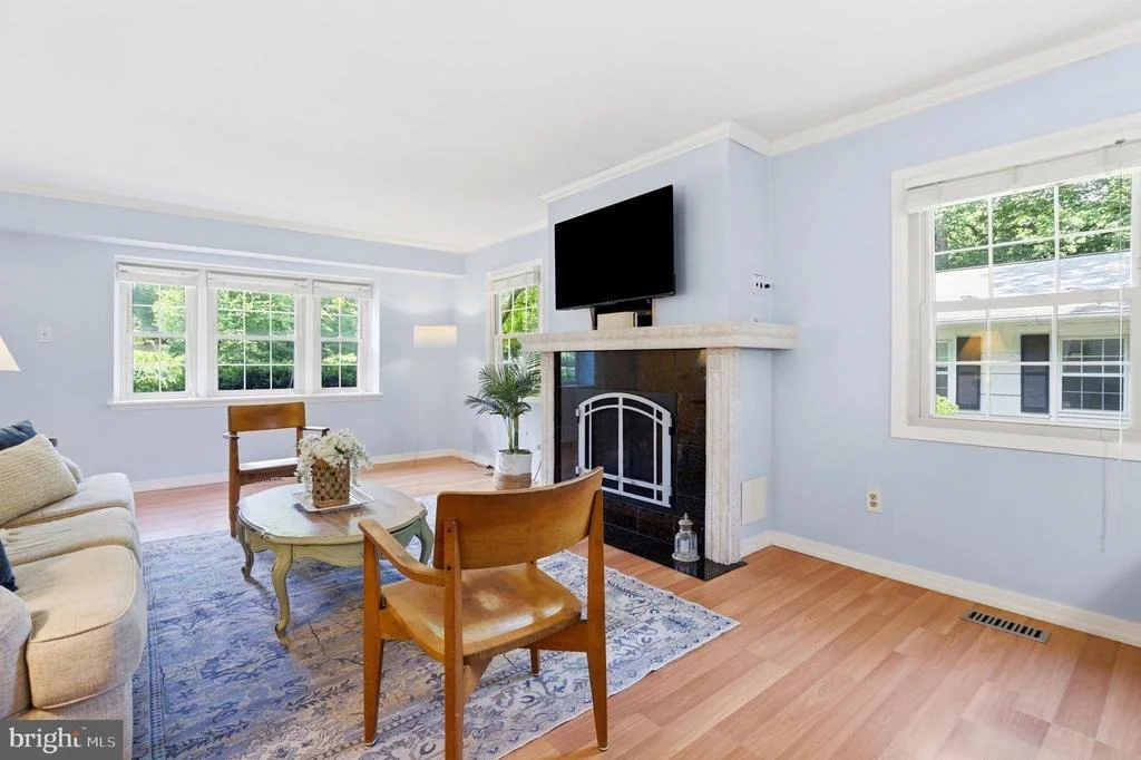 Photo of 1703 CROFTON PARKWAY