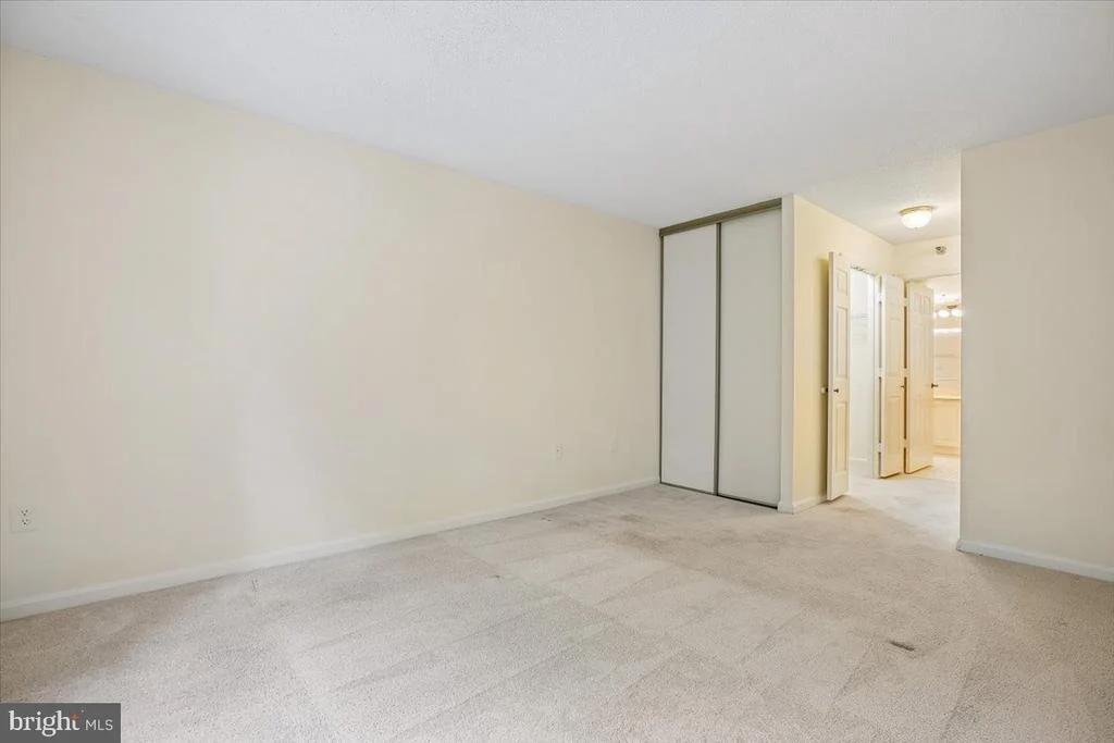 Photo of Unit 314 at 14809 PENNFIELD CIRCLE