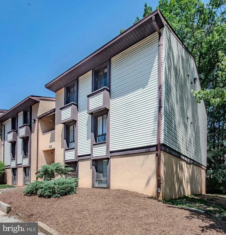 Photo of Unit 602B at 11600 STONEVIEW SQUARE