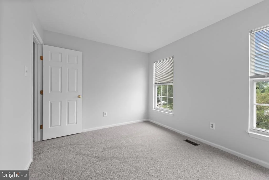 Photo of 3107 POUSKA ROAD
