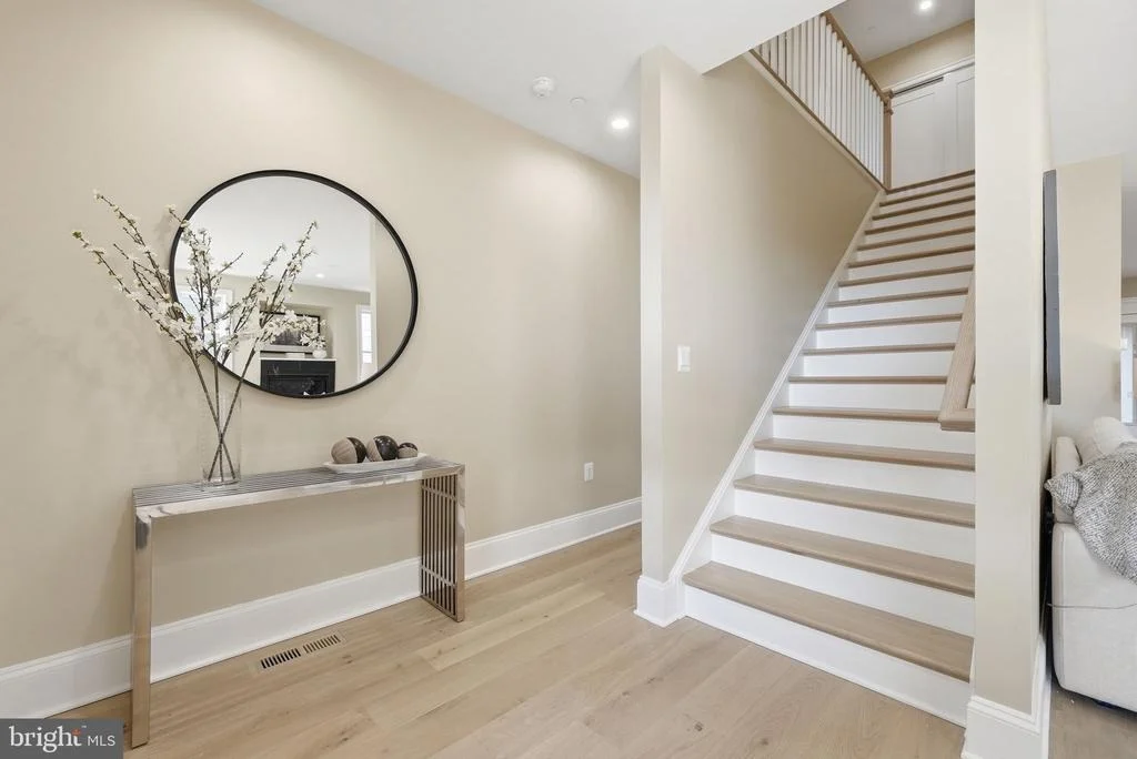 Photo of 5047 MACARTHUR BOULEVARD NW