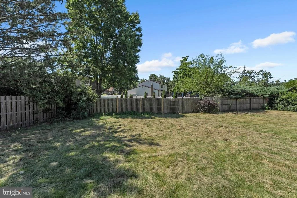 Photo of 1 CHATEAU DRIVE