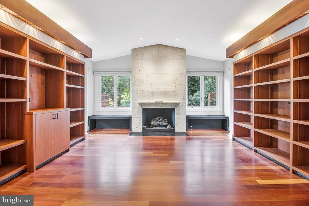 Photo of 1753 ARMY NAVY DRIVE