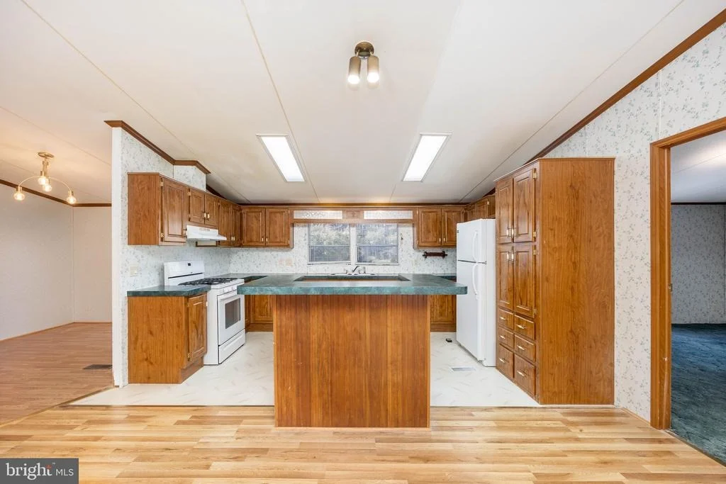 Photo of 22147 ROYAL OAK ROAD