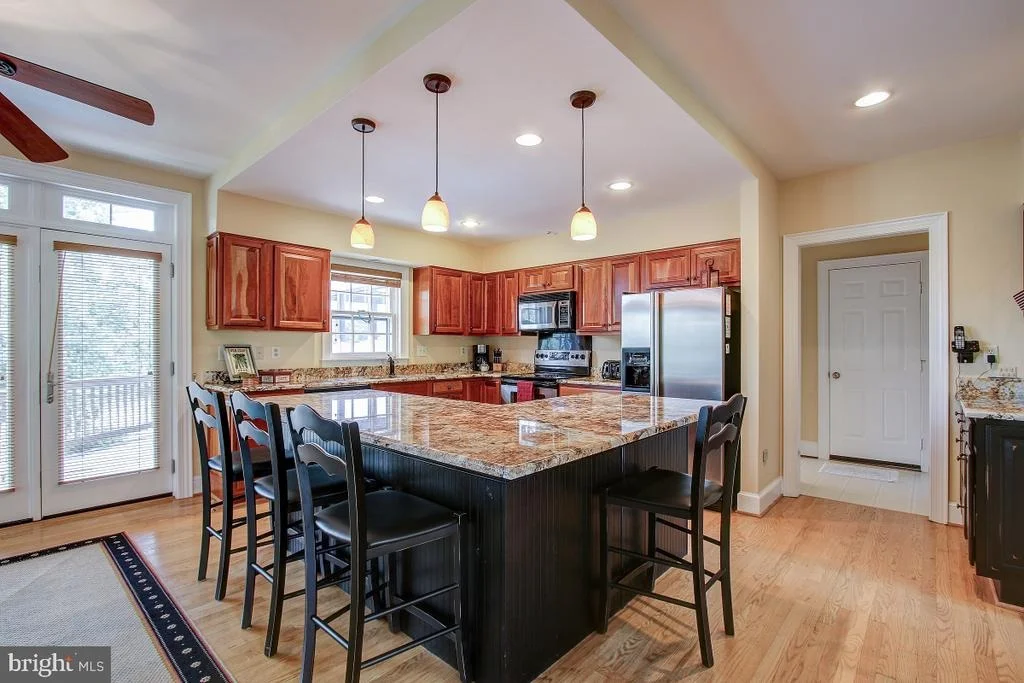 Photo of 22137 CREEKVIEW DRIVE