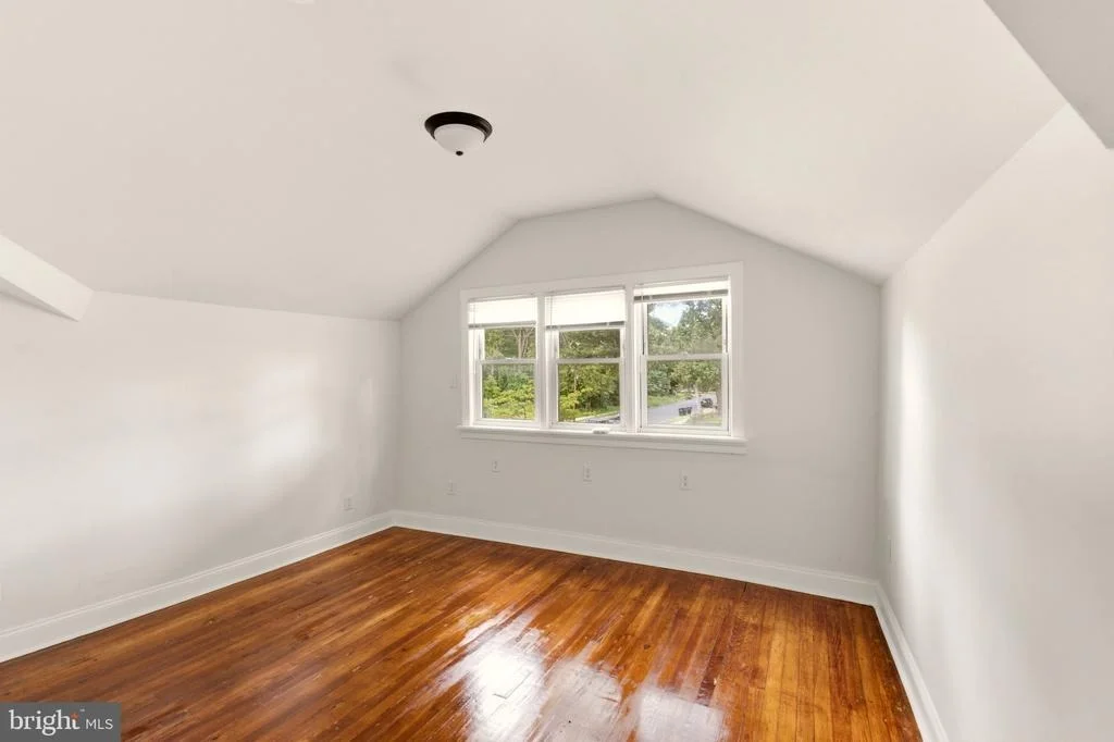 Photo of 620 ERIAL ROAD